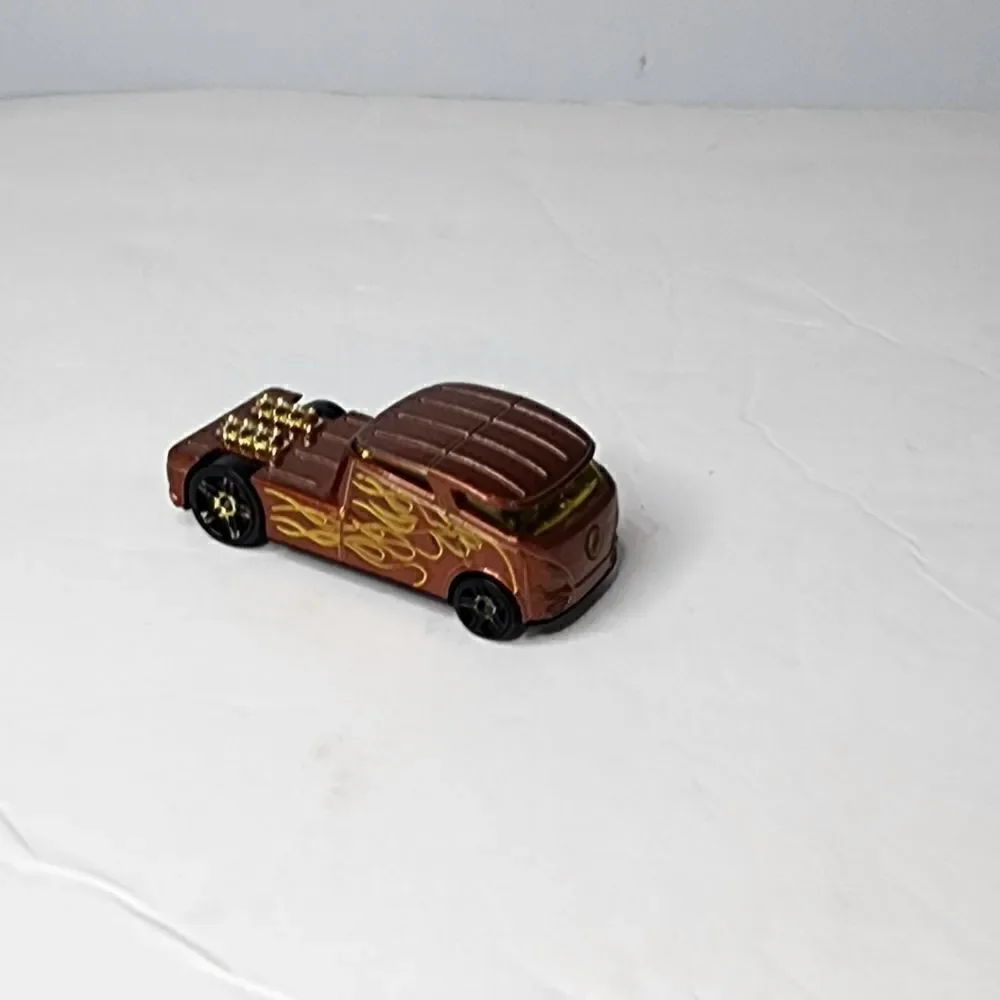 Hot Wheels Red with Gold Rims, Qombee, Made in Thailand